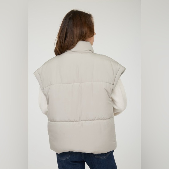 Light Gray Quilted Puffer Vest - Picture 2 of 3